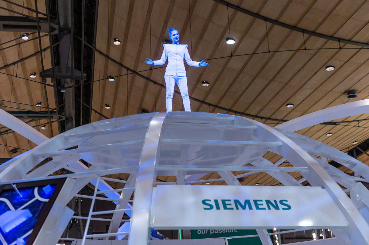 SIEMENS AG Industry Sector, Hannover Messe - On the way to Industry 4.0 –  5.000 qm